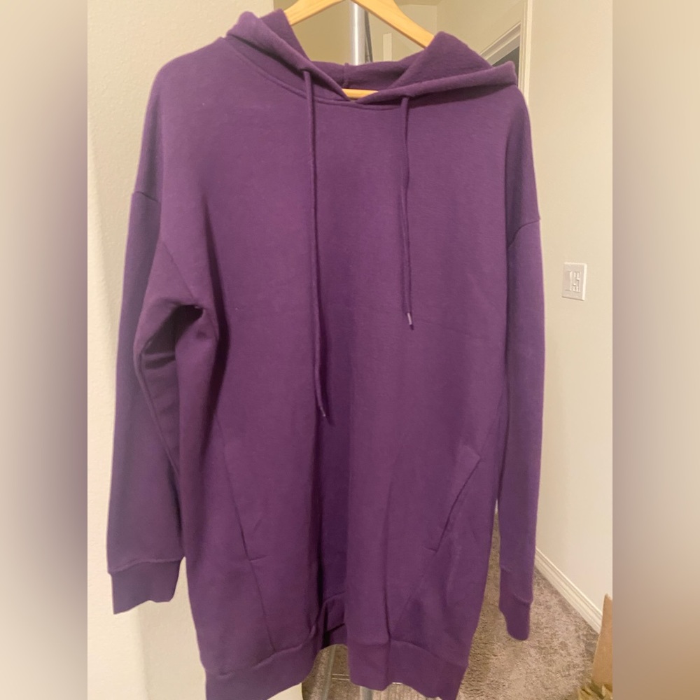 Zenana Outfitters Purple Hoodie | Size S/M